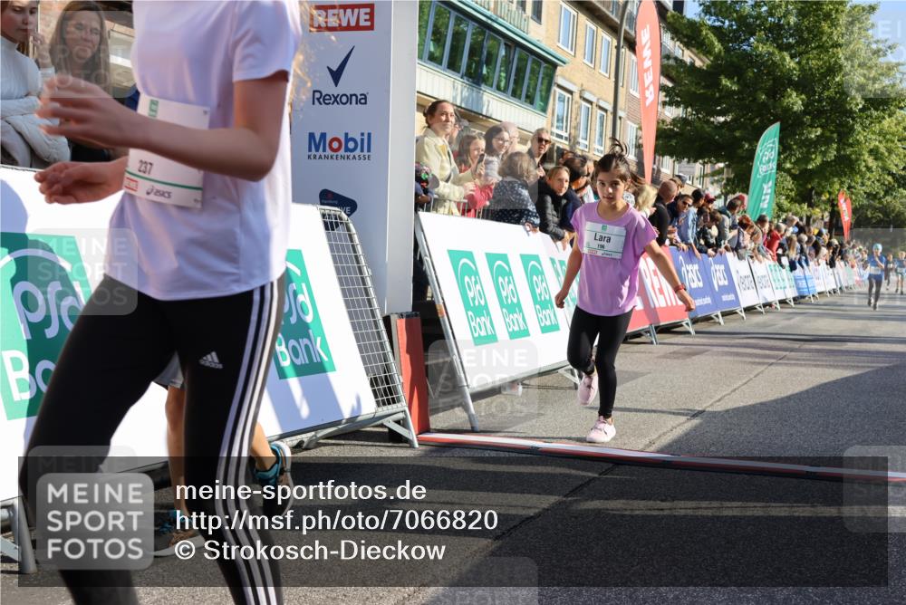 15.09.2024 - PSD Bank Halbmarathon Strokosch-Dieckow http://msf.ph/oto/7066820 15.09.2024 10:26:56 Ziel 134, 173, 196, 209, 212, 215, 229, 237, 284, 307 meine-sportfotos.de