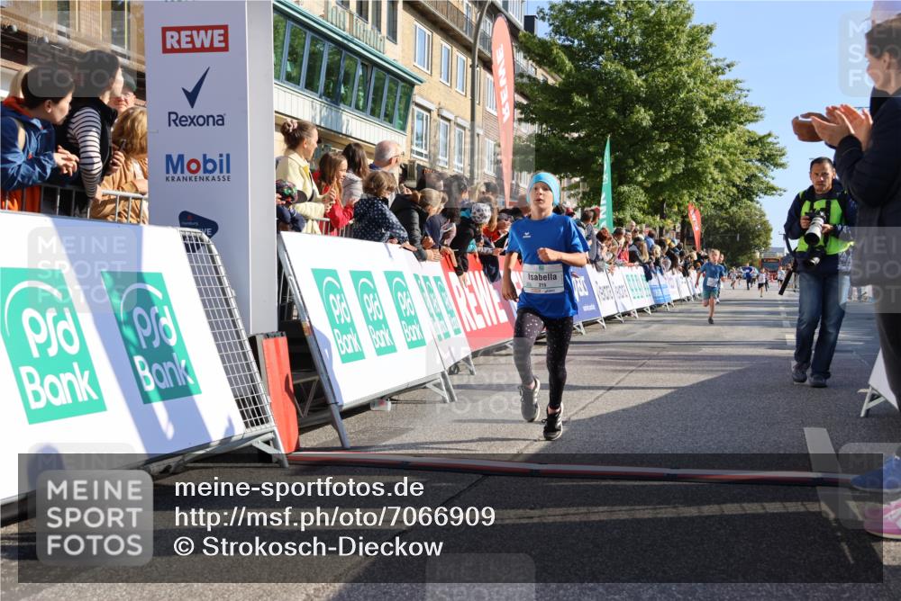 15.09.2024 - PSD Bank Halbmarathon Strokosch-Dieckow http://msf.ph/oto/7066909 15.09.2024 10:27:01 Ziel 69, 134, 173, 196, 212, 215, 229, 237, 284, 307 meine-sportfotos.de