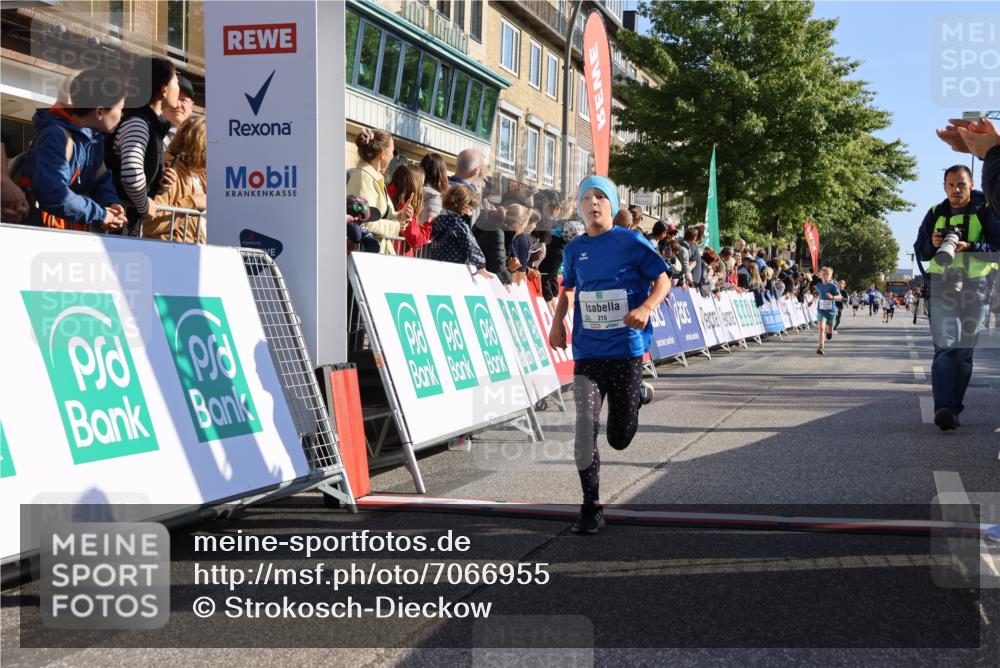 15.09.2024 - PSD Bank Halbmarathon Strokosch-Dieckow http://msf.ph/oto/7066955 15.09.2024 10:27:01 Ziel 69, 134, 173, 196, 212, 215, 229, 237, 284, 307 meine-sportfotos.de