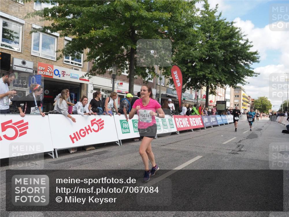 15.09.2024 - PSD Bank Halbmarathon Miley Keyser http://msf.ph/oto/7067084 15.09.2024 12:18:15 Ziel 789, 1959, 2085, 2351, 2916, 3048, 3070, 3074, 3095, 3137, 3208, 3382 meine-sportfotos.de