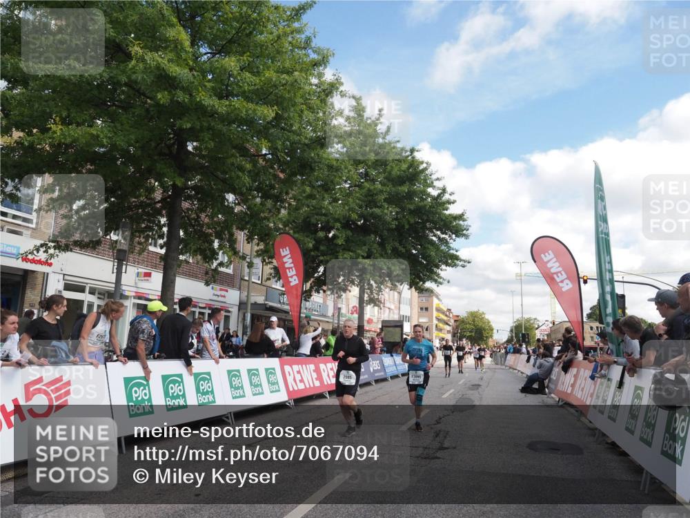 15.09.2024 - PSD Bank Halbmarathon Miley Keyser http://msf.ph/oto/7067094 15.09.2024 12:18:18 Ziel 789, 1959, 2085, 2351, 3048, 3064, 3070, 3074, 3095, 3137, 3208 meine-sportfotos.de
