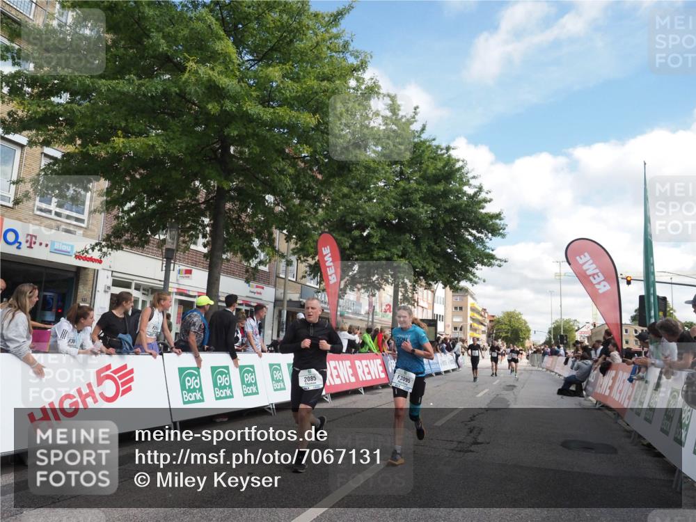 15.09.2024 - PSD Bank Halbmarathon Miley Keyser http://msf.ph/oto/7067131 15.09.2024 12:18:19 Ziel 789, 1959, 2085, 2351, 3048, 3064, 3070, 3074, 3095, 3137, 3208 meine-sportfotos.de