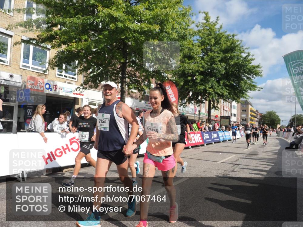 15.09.2024 - PSD Bank Halbmarathon Miley Keyser http://msf.ph/oto/7067464 15.09.2024 12:18:37 Ziel 802, 1713, 1853, 2016, 2154, 2266, 2450, 3064, 3093, 3136, 3141, 3453, 3454, 3472, 3533 meine-sportfotos.de