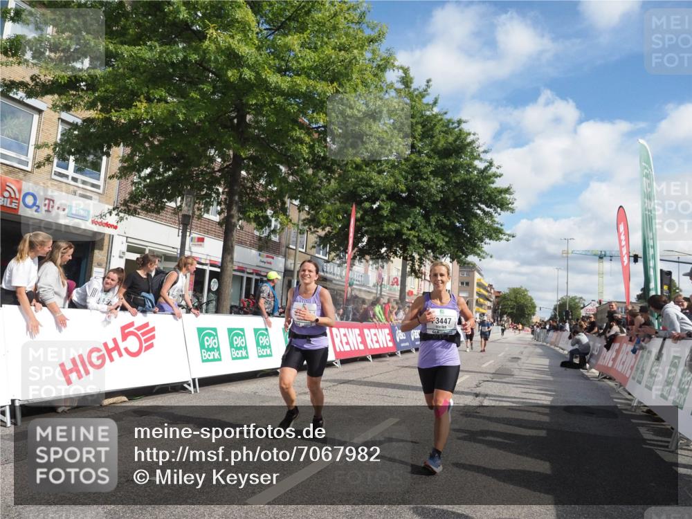 15.09.2024 - PSD Bank Halbmarathon Miley Keyser http://msf.ph/oto/7067982 15.09.2024 12:19:12 Ziel 1728, 1729, 1828, 2149, 2412, 2821, 3103, 3106, 3258, 3419, 3446, 3447, 3500, 3561 meine-sportfotos.de