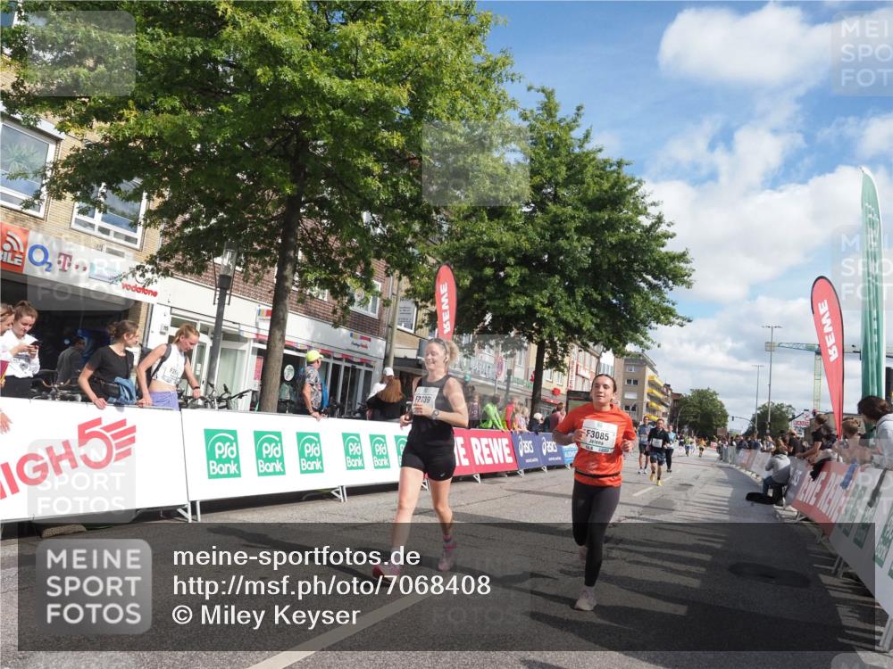 15.09.2024 - PSD Bank Halbmarathon Miley Keyser http://msf.ph/oto/7068408 15.09.2024 12:20:11 Ziel 2215, 2295, 2739, 3085, 3152, 3440, 3540 meine-sportfotos.de