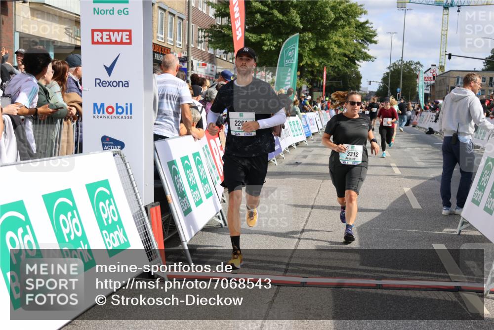 15.09.2024 - PSD Bank Halbmarathon Strokosch-Dieckow http://msf.ph/oto/7068543 15.09.2024 12:31:12 Ziel 2152, 2261, 2347, 3134, 3211, 3279, 3312, 3352 meine-sportfotos.de