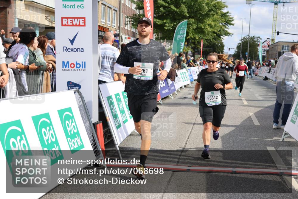 15.09.2024 - PSD Bank Halbmarathon Strokosch-Dieckow http://msf.ph/oto/7068698 15.09.2024 12:31:12 Ziel 2152, 2261, 2347, 3134, 3211, 3279, 3312, 3352 meine-sportfotos.de