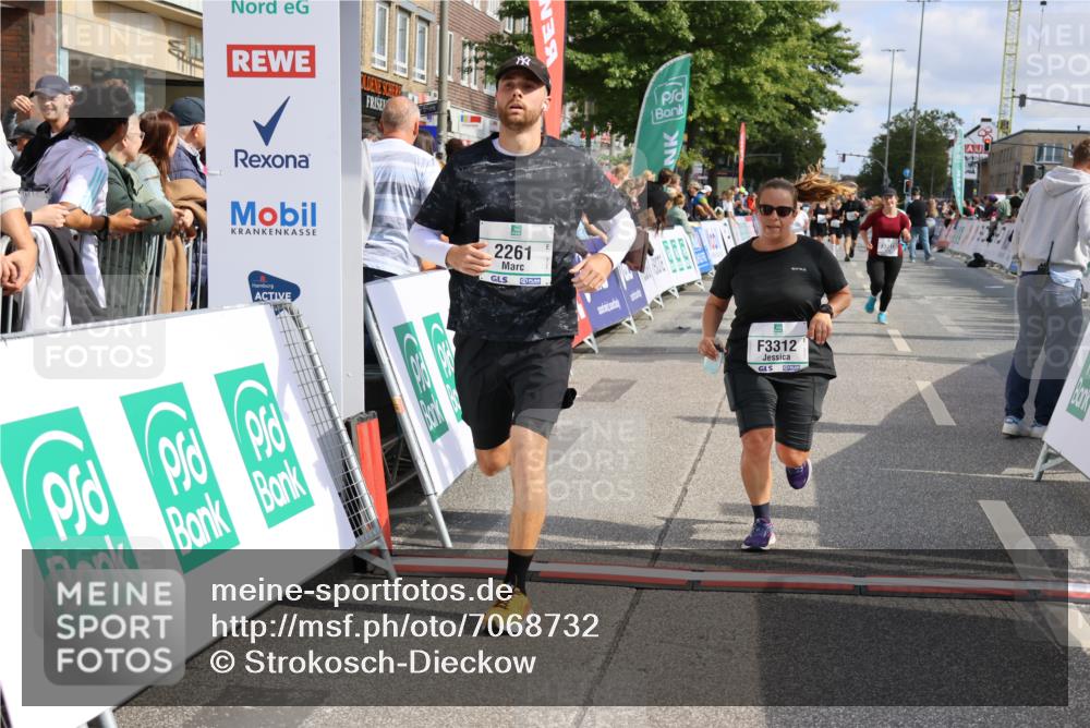 15.09.2024 - PSD Bank Halbmarathon Strokosch-Dieckow http://msf.ph/oto/7068732 15.09.2024 12:31:12 Ziel 2152, 2261, 2347, 3134, 3211, 3279, 3312, 3352 meine-sportfotos.de