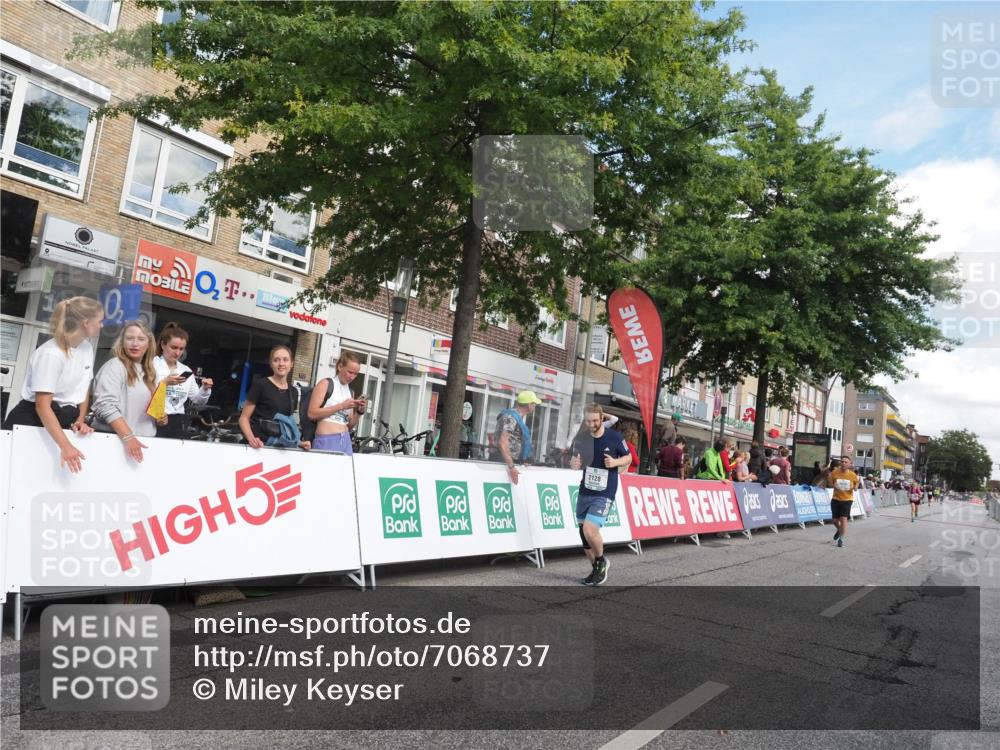 15.09.2024 - PSD Bank Halbmarathon Miley Keyser http://msf.ph/oto/7068737 15.09.2024 12:20:52 Ziel 2070, 2128, 2325, 2957, 3032, 3248 meine-sportfotos.de