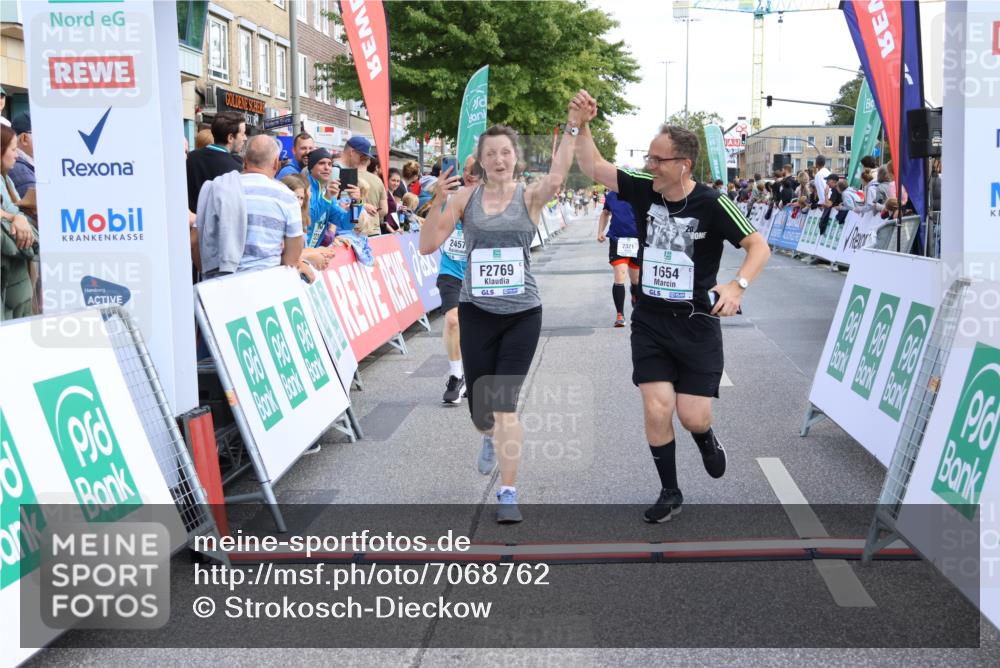 15.09.2024 - PSD Bank Halbmarathon Strokosch-Dieckow http://msf.ph/oto/7068762 15.09.2024 12:22:20 Ziel 1654, 2321, 2457, 2689, 2769, 3025, 3230 meine-sportfotos.de
