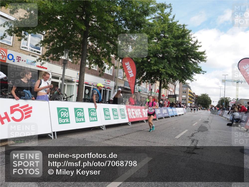 15.09.2024 - PSD Bank Halbmarathon Miley Keyser http://msf.ph/oto/7068798 15.09.2024 12:21:00 Ziel 2070, 2128, 2957, 3248 meine-sportfotos.de