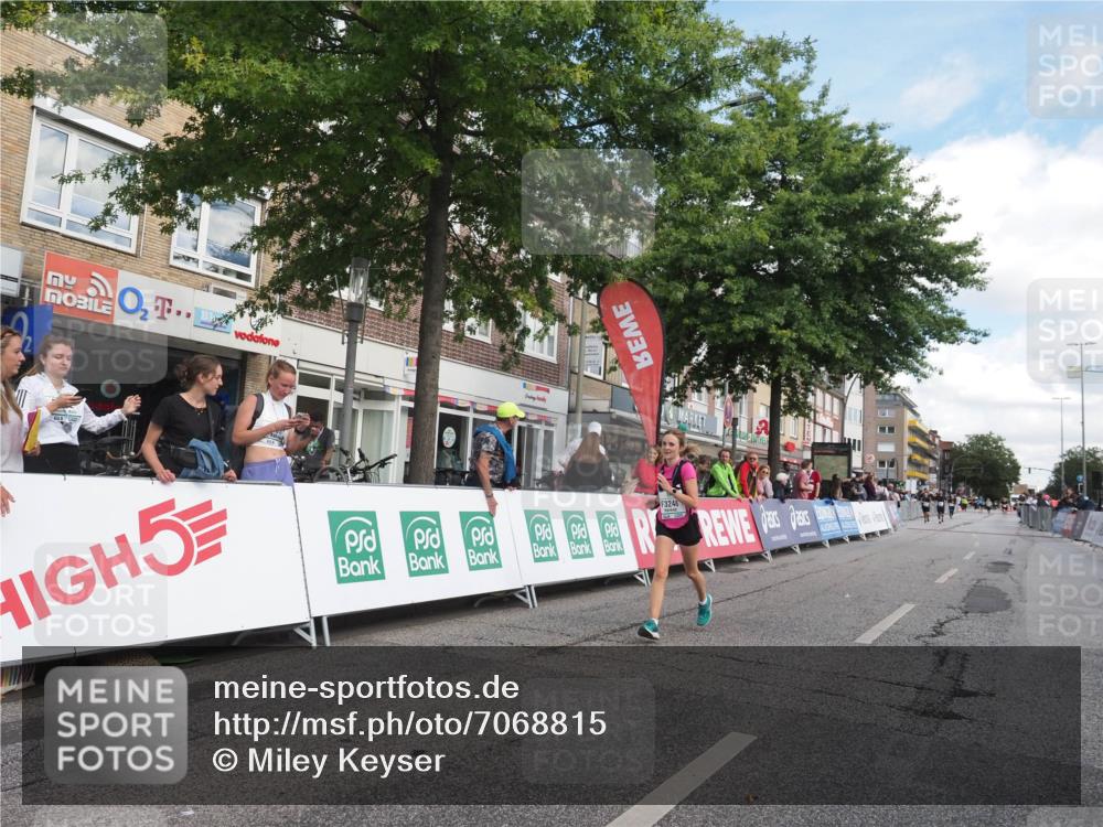 15.09.2024 - PSD Bank Halbmarathon Miley Keyser http://msf.ph/oto/7068815 15.09.2024 12:21:00 Ziel 2070, 2128, 2957, 3248 meine-sportfotos.de