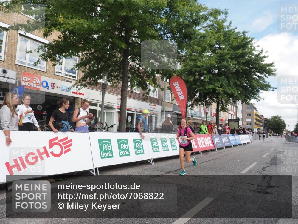 15.09.2024 - PSD Bank Halbmarathon Miley Keyser http://msf.ph/oto/7068822 15.09.2024 12:21:00 Ziel 2070, 2128, 2957, 3248 meine-sportfotos.de