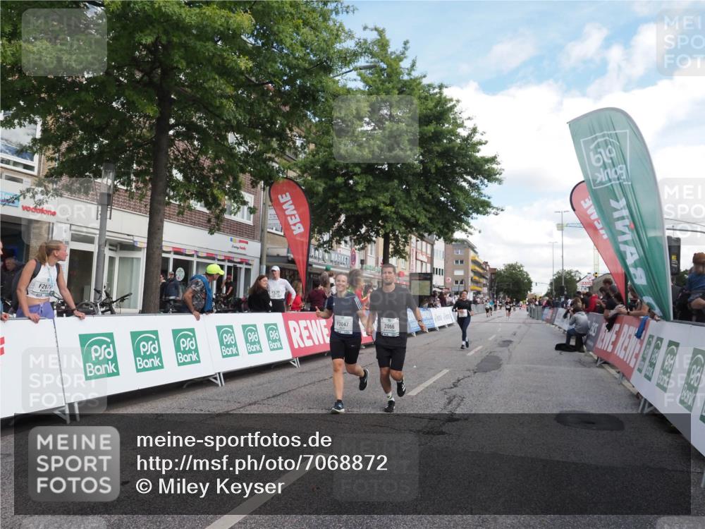 15.09.2024 - PSD Bank Halbmarathon Miley Keyser http://msf.ph/oto/7068872 15.09.2024 12:21:14 Ziel 2066, 3047, 3285 meine-sportfotos.de