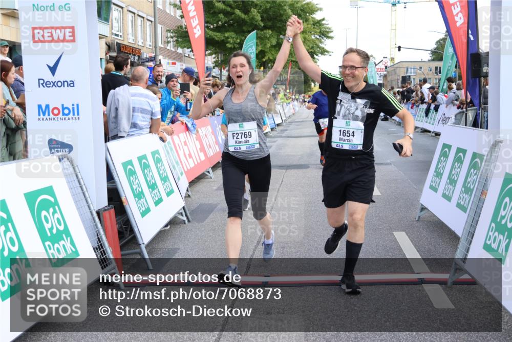 15.09.2024 - PSD Bank Halbmarathon Strokosch-Dieckow http://msf.ph/oto/7068873 15.09.2024 12:22:20 Ziel 1654, 2321, 2457, 2689, 2769, 3025, 3230 meine-sportfotos.de