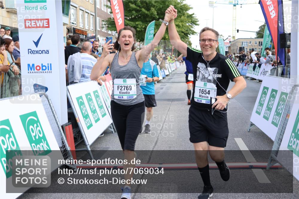 15.09.2024 - PSD Bank Halbmarathon Strokosch-Dieckow http://msf.ph/oto/7069034 15.09.2024 12:22:21 Ziel 1654, 2321, 2457, 2689, 2769, 3025, 3230 meine-sportfotos.de