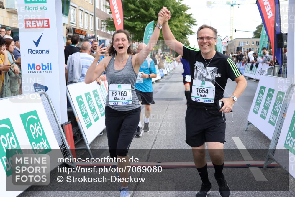 15.09.2024 - PSD Bank Halbmarathon Strokosch-Dieckow http://msf.ph/oto/7069060 15.09.2024 12:22:21 Ziel 1654, 2321, 2457, 2689, 2769, 3025, 3230 meine-sportfotos.de
