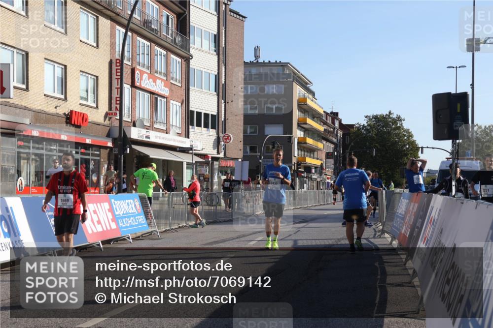 15.09.2024 - PSD Bank Halbmarathon Michael Strokosch http://msf.ph/oto/7069142 15.09.2024 09:44:28 Ziel  meine-sportfotos.de