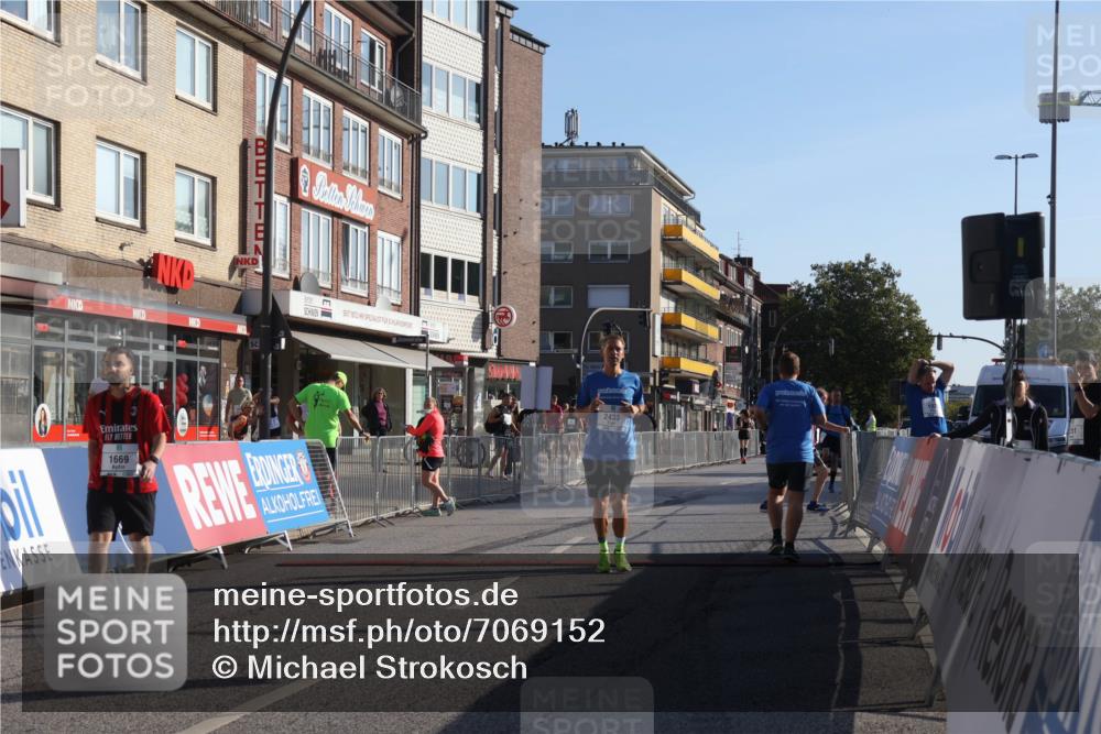 15.09.2024 - PSD Bank Halbmarathon Michael Strokosch http://msf.ph/oto/7069152 15.09.2024 09:44:29 Ziel  meine-sportfotos.de
