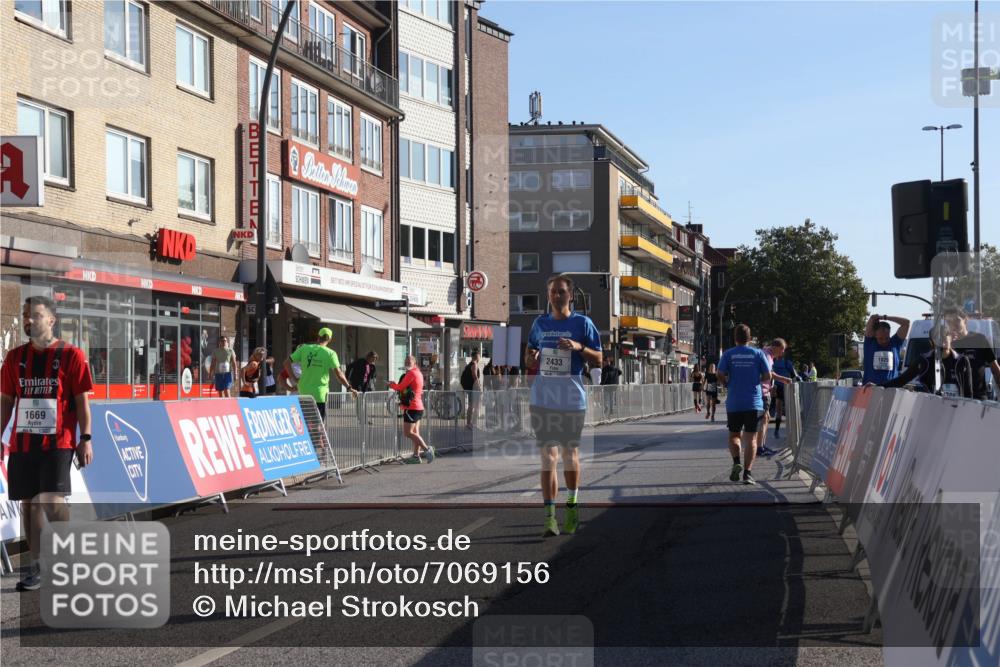 15.09.2024 - PSD Bank Halbmarathon Michael Strokosch http://msf.ph/oto/7069156 15.09.2024 09:44:30 Ziel  meine-sportfotos.de