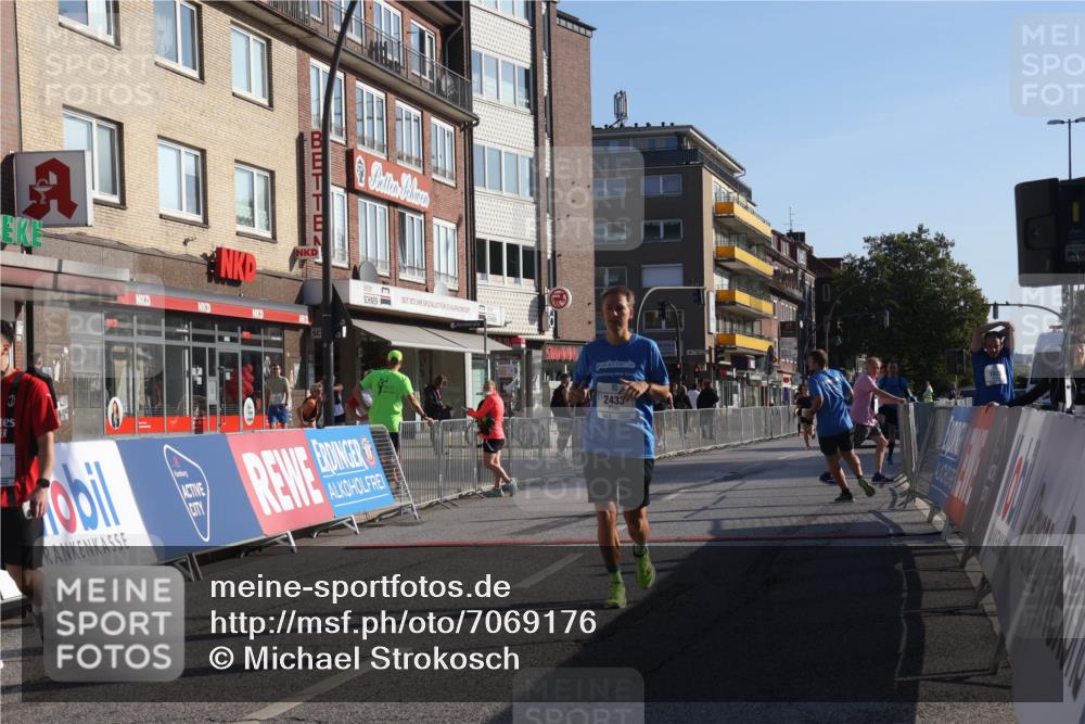 15.09.2024 - PSD Bank Halbmarathon Michael Strokosch http://msf.ph/oto/7069176 15.09.2024 09:44:31 Ziel  meine-sportfotos.de