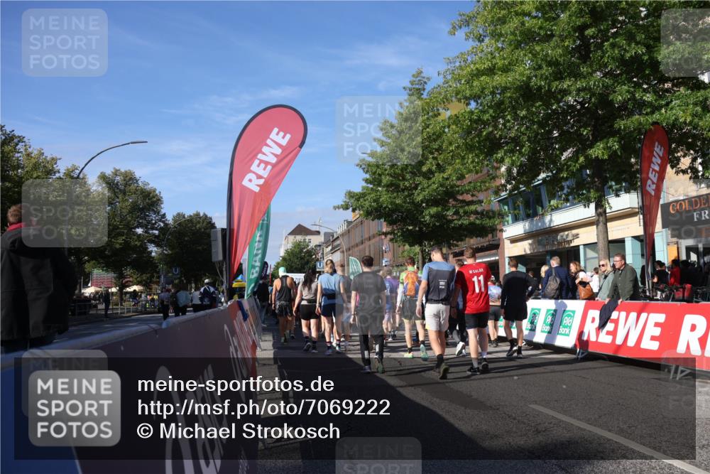 15.09.2024 - PSD Bank Halbmarathon Michael Strokosch http://msf.ph/oto/7069222 15.09.2024 10:04:06 Ziel  meine-sportfotos.de