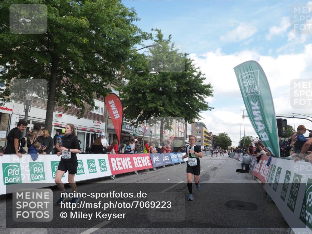 15.09.2024 - PSD Bank Halbmarathon Miley Keyser http://msf.ph/oto/7069223 15.09.2024 12:21:44 Ziel 2039, 2131, 2254, 2951, 3269, 3275, 3471 meine-sportfotos.de