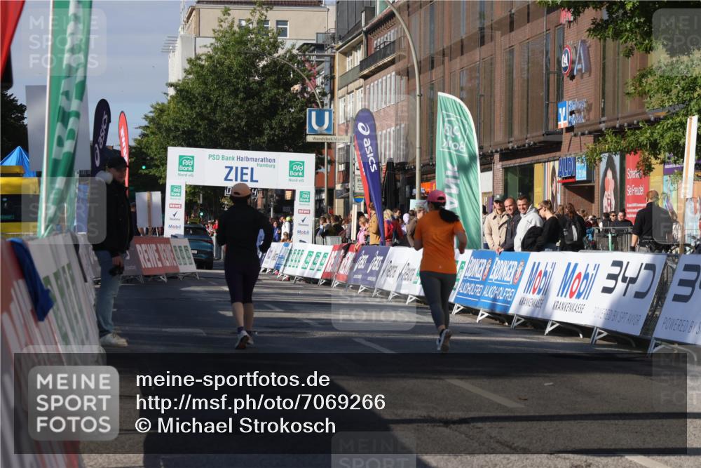 15.09.2024 - PSD Bank Halbmarathon Michael Strokosch http://msf.ph/oto/7069266 15.09.2024 10:05:44 Ziel  meine-sportfotos.de