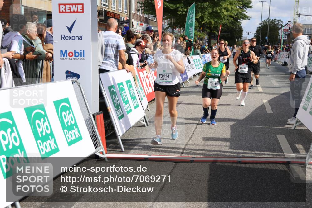 15.09.2024 - PSD Bank Halbmarathon Strokosch-Dieckow http://msf.ph/oto/7069271 15.09.2024 12:31:23 Ziel 1948, 2259, 2261, 2858, 3089, 3211, 3279, 3312, 3414, 3416, 3486, 3542 meine-sportfotos.de