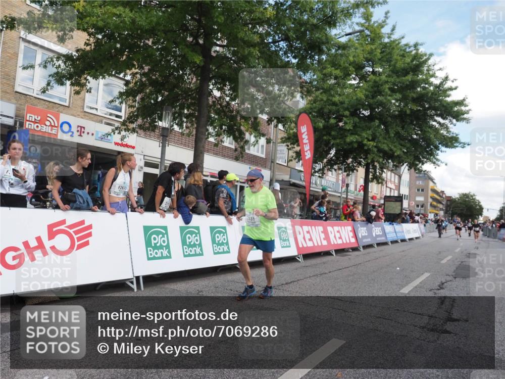 15.09.2024 - PSD Bank Halbmarathon Miley Keyser http://msf.ph/oto/7069286 15.09.2024 12:21:51 Ziel 2039, 2131, 2689, 2951, 3230, 3269, 3275, 3471 meine-sportfotos.de