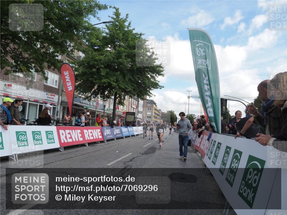 15.09.2024 - PSD Bank Halbmarathon Miley Keyser http://msf.ph/oto/7069296 15.09.2024 12:21:55 Ziel 2039, 2131, 2689, 2951, 3025, 3230, 3275, 3471 meine-sportfotos.de