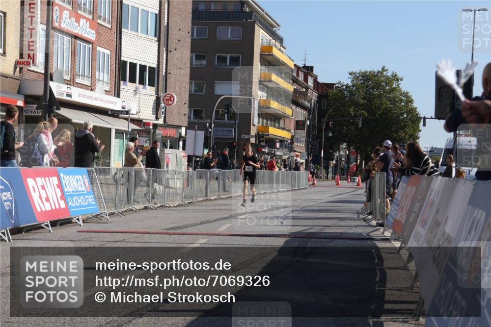 15.09.2024 - PSD Bank Halbmarathon Michael Strokosch http://msf.ph/oto/7069326 15.09.2024 10:24:12 Ziel 117 meine-sportfotos.de