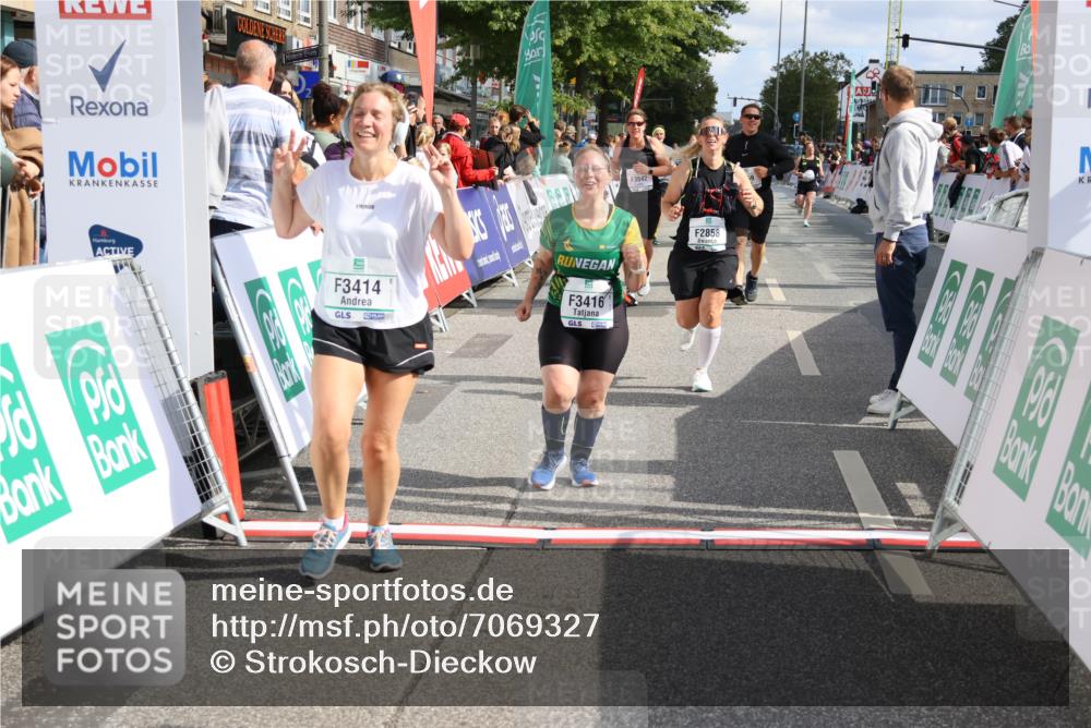 15.09.2024 - PSD Bank Halbmarathon Strokosch-Dieckow http://msf.ph/oto/7069327 15.09.2024 12:31:23 Ziel 1948, 2259, 2261, 2858, 3089, 3211, 3279, 3312, 3414, 3416, 3486, 3542 meine-sportfotos.de