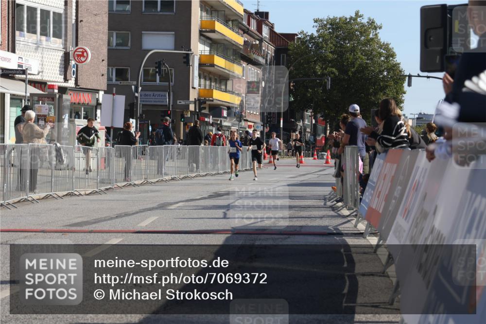 15.09.2024 - PSD Bank Halbmarathon Michael Strokosch http://msf.ph/oto/7069372 15.09.2024 10:24:45 Ziel 61, 211 meine-sportfotos.de