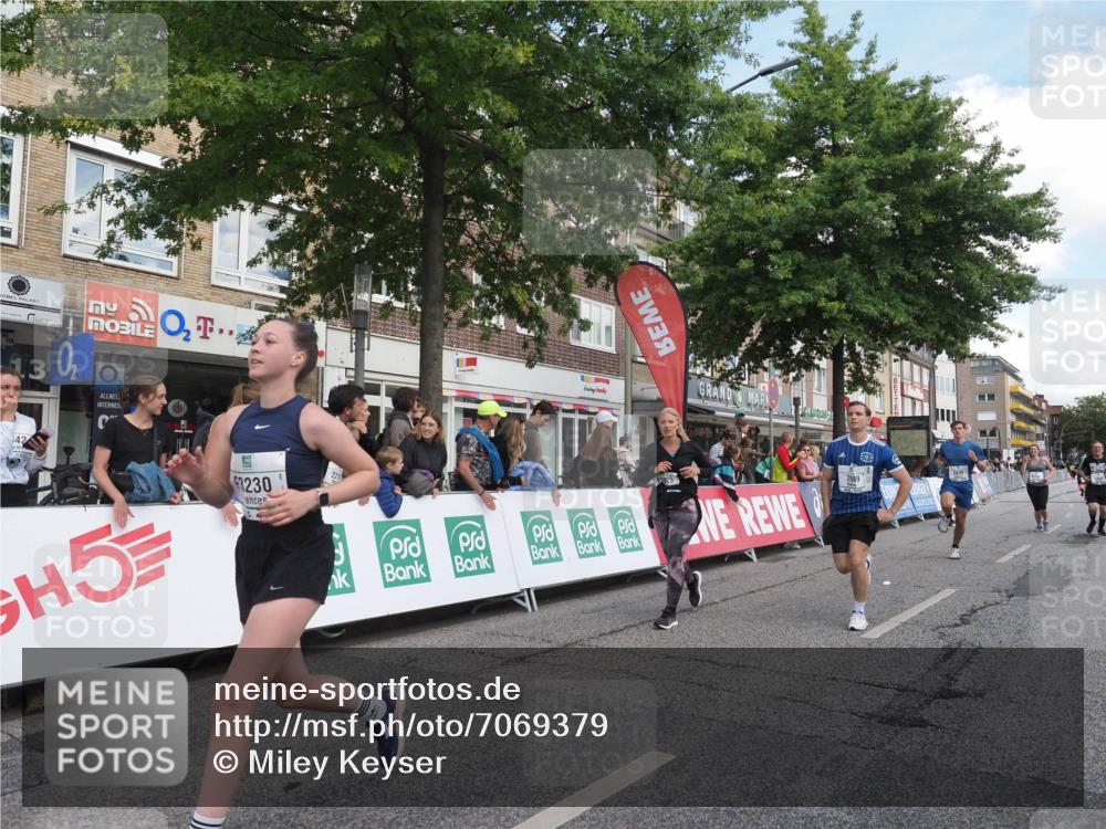 15.09.2024 - PSD Bank Halbmarathon Miley Keyser http://msf.ph/oto/7069379 15.09.2024 12:22:00 Ziel 1654, 2039, 2131, 2457, 2689, 2769, 3025, 3230, 3471 meine-sportfotos.de