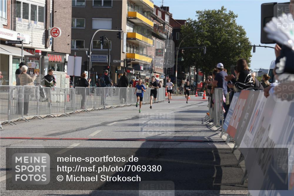 15.09.2024 - PSD Bank Halbmarathon Michael Strokosch http://msf.ph/oto/7069380 15.09.2024 10:24:46 Ziel 61, 211 meine-sportfotos.de
