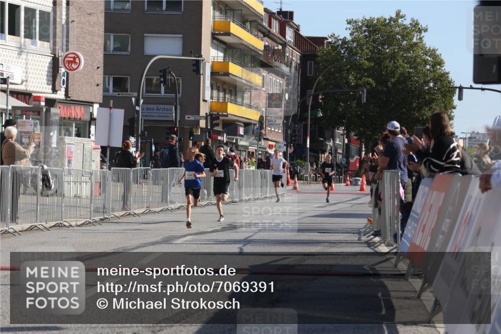 15.09.2024 - PSD Bank Halbmarathon Michael Strokosch http://msf.ph/oto/7069391 15.09.2024 10:24:47 Ziel 61, 211 meine-sportfotos.de