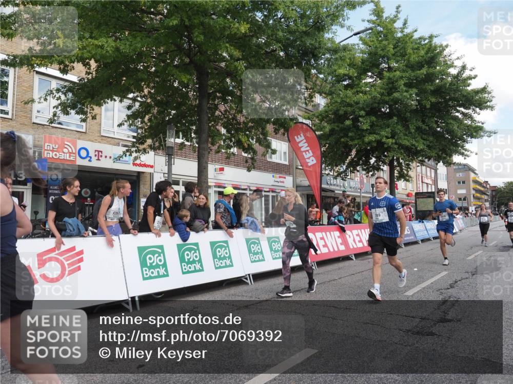 15.09.2024 - PSD Bank Halbmarathon Miley Keyser http://msf.ph/oto/7069392 15.09.2024 12:22:00 Ziel 1654, 2039, 2131, 2457, 2689, 2769, 3025, 3230, 3471 meine-sportfotos.de