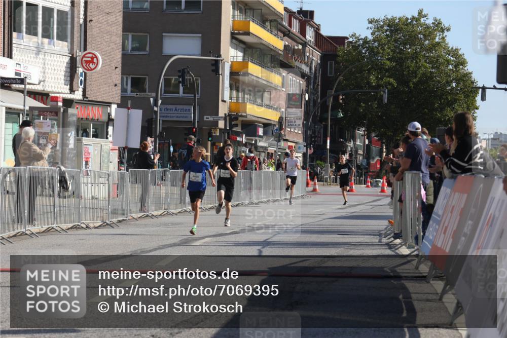 15.09.2024 - PSD Bank Halbmarathon Michael Strokosch http://msf.ph/oto/7069395 15.09.2024 10:24:48 Ziel 61, 131, 211 meine-sportfotos.de