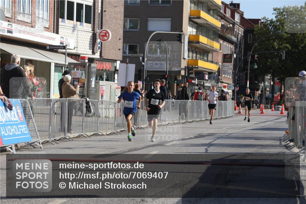 15.09.2024 - PSD Bank Halbmarathon Michael Strokosch http://msf.ph/oto/7069407 15.09.2024 10:24:49 Ziel 61, 131, 211 meine-sportfotos.de
