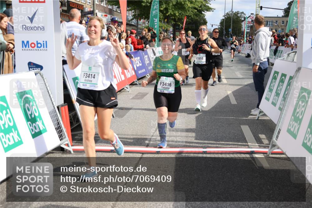 15.09.2024 - PSD Bank Halbmarathon Strokosch-Dieckow http://msf.ph/oto/7069409 15.09.2024 12:31:23 Ziel 1948, 2259, 2261, 2858, 3089, 3211, 3279, 3312, 3414, 3416, 3486, 3542 meine-sportfotos.de