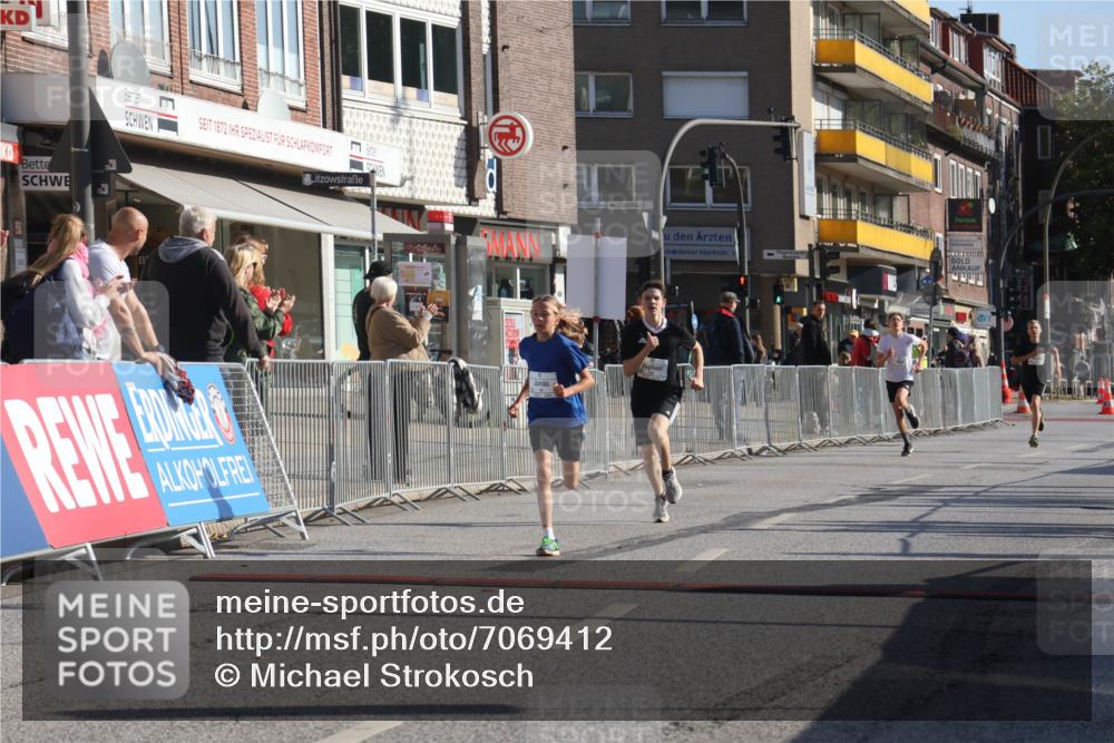 15.09.2024 - PSD Bank Halbmarathon Michael Strokosch http://msf.ph/oto/7069412 15.09.2024 10:24:49 Ziel 61, 131, 211 meine-sportfotos.de
