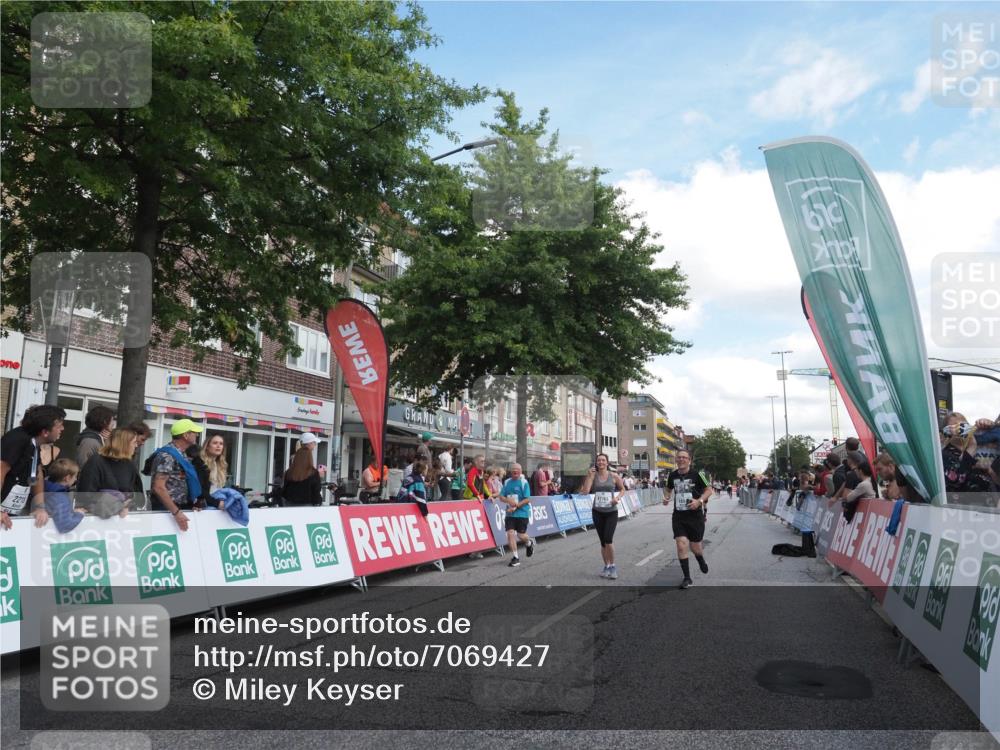 15.09.2024 - PSD Bank Halbmarathon Miley Keyser http://msf.ph/oto/7069427 15.09.2024 12:22:03 Ziel 1654, 2039, 2131, 2321, 2457, 2689, 2769, 3025, 3230, 3471 meine-sportfotos.de