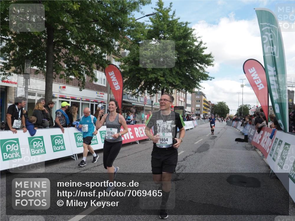 15.09.2024 - PSD Bank Halbmarathon Miley Keyser http://msf.ph/oto/7069465 15.09.2024 12:22:05 Ziel 1654, 2039, 2321, 2457, 2689, 2769, 3025, 3230, 3471 meine-sportfotos.de