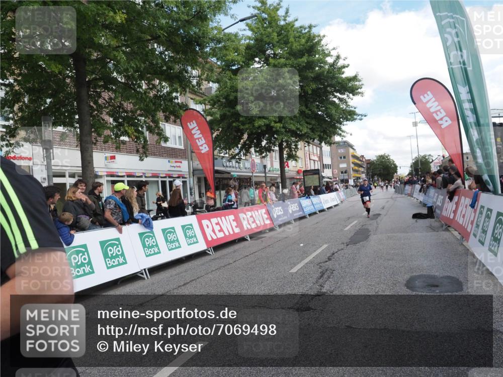 15.09.2024 - PSD Bank Halbmarathon Miley Keyser http://msf.ph/oto/7069498 15.09.2024 12:22:06 Ziel 1654, 2039, 2321, 2457, 2689, 2769, 3025, 3230, 3471 meine-sportfotos.de