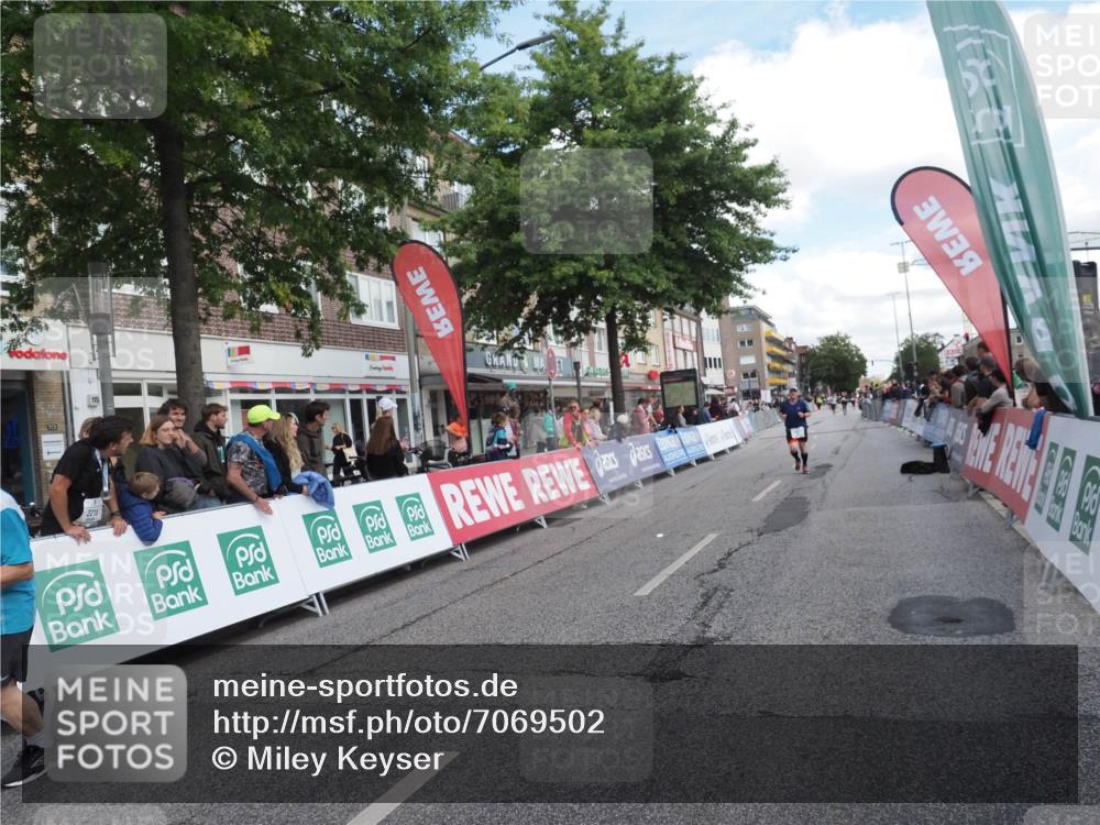 15.09.2024 - PSD Bank Halbmarathon Miley Keyser http://msf.ph/oto/7069502 15.09.2024 12:22:06 Ziel 1654, 2039, 2321, 2457, 2689, 2769, 3025, 3230, 3471 meine-sportfotos.de
