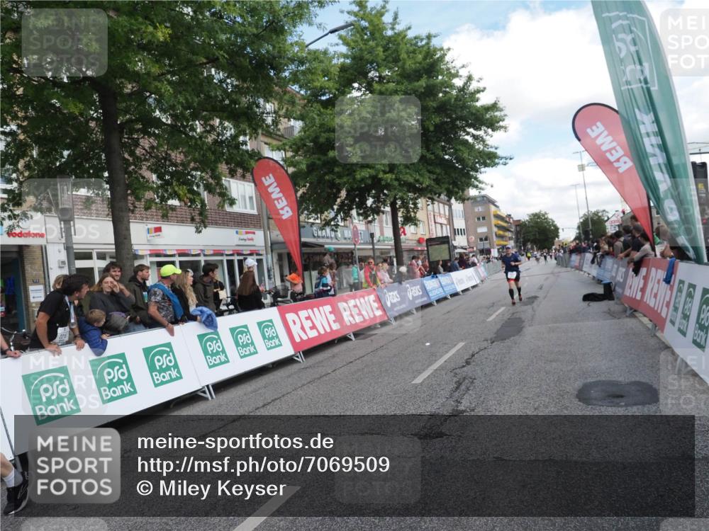 15.09.2024 - PSD Bank Halbmarathon Miley Keyser http://msf.ph/oto/7069509 15.09.2024 12:22:06 Ziel 1654, 2039, 2321, 2457, 2689, 2769, 3025, 3230, 3471 meine-sportfotos.de