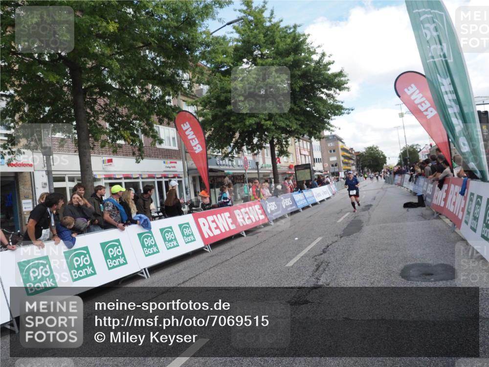 15.09.2024 - PSD Bank Halbmarathon Miley Keyser http://msf.ph/oto/7069515 15.09.2024 12:22:06 Ziel 1654, 2039, 2321, 2457, 2689, 2769, 3025, 3230, 3471 meine-sportfotos.de