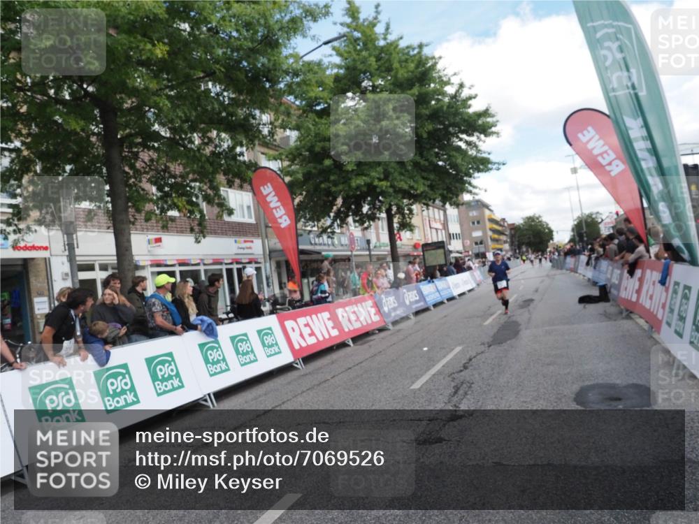 15.09.2024 - PSD Bank Halbmarathon Miley Keyser http://msf.ph/oto/7069526 15.09.2024 12:22:07 Ziel 1654, 2321, 2457, 2689, 2769, 3025, 3230 meine-sportfotos.de