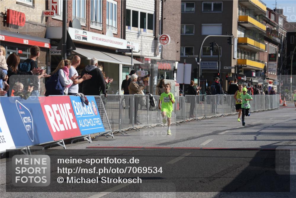 15.09.2024 - PSD Bank Halbmarathon Michael Strokosch http://msf.ph/oto/7069534 15.09.2024 10:25:04 Ziel 61, 102, 119, 131, 165, 177, 211 meine-sportfotos.de